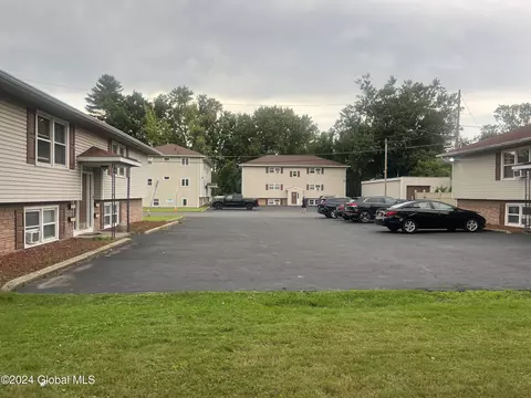 19-20 Avenue B, Albany, NY 12208