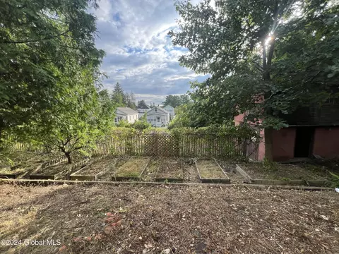 470 Twelfth St, Schenectady, NY 12306 photo 48