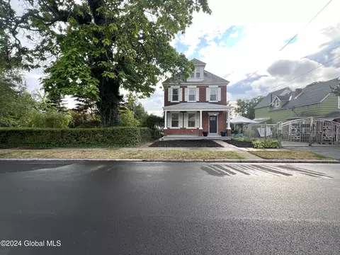 470 Twelfth St, Schenectady, NY 12306
