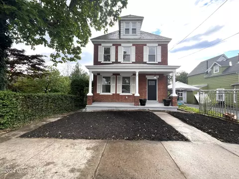 470 Twelfth St, Schenectady, NY 12306 photo 2