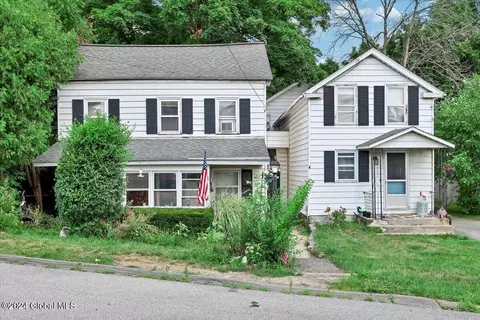 7 Main St # -9, Rexford, NY 12148