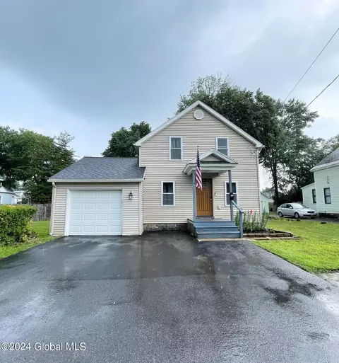 520 Lower Wright St, Hudson Falls, NY 12839