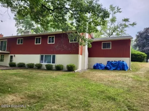 903 Londonderry Ct, Schenectady, NY 12309 photo 48