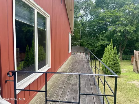 903 Londonderry Ct, Schenectady, NY 12309 photo 51