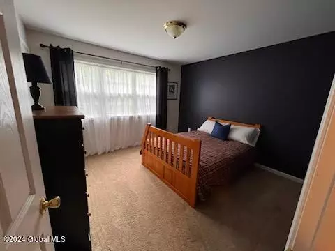 Bedroom - 79 Damascus Dr, Gansevoort, NY 12831 photo 5 of 6