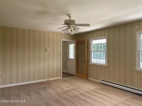 Living - 579 Coot Hill Rd, Argyle, NY 12809 photo 3 of 4