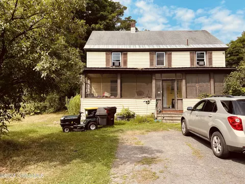 903 Old Mariaville Rd, Schenectady, NY 12306