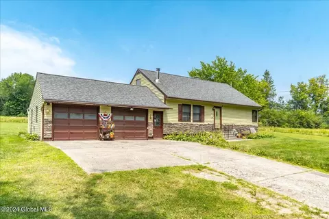143 County Highway 132, Hagaman, NY 12086