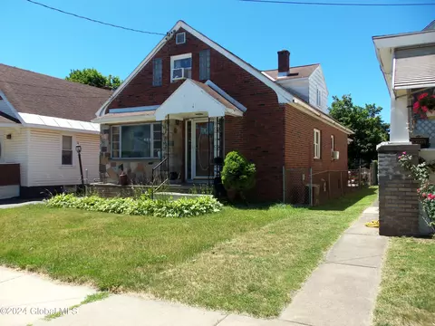 1444 Dewitt St, Schenectady, NY 12303 photo 2