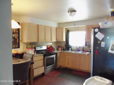 1444 Dewitt St, Schenectady, NY 12303 photo 10