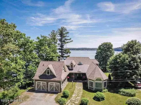 62 Riley Cove Rd, Malta, NY 12020