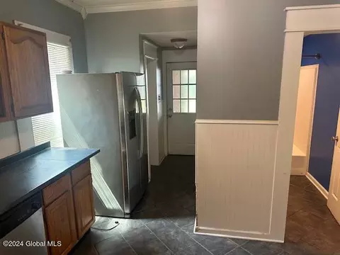 Entry Way - 1258 Webster St, Schenectady, NY 12303 photo 4 of 5