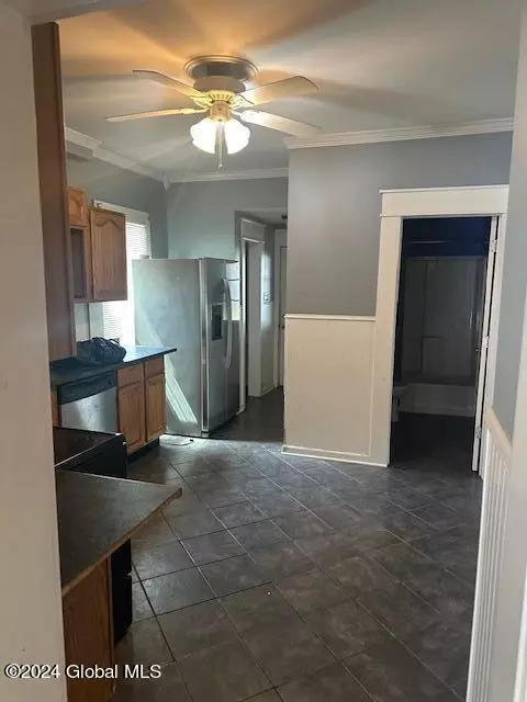Entry Way - 1258 Webster St, Schenectady, NY 12303 photo 3 of 5