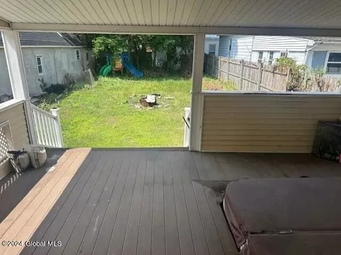 Exterior - 1258 Webster St, Schenectady, NY 12303 photo 2 of 2
