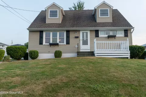 14 Mcclelland Ave, Troy, NY 12180