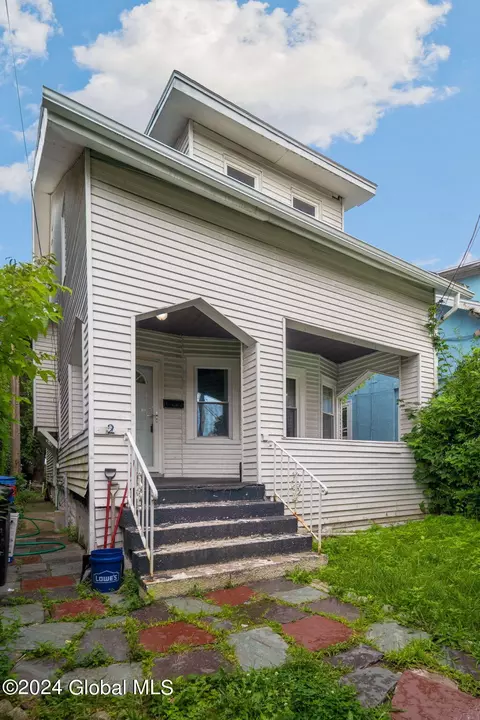 2 Albion Ave, Albany, NY 12209