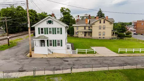 11 Newark St, Cohoes, NY 12047