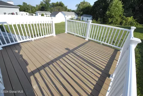 Exterior - 42 Plaske Dr, Schenectady, NY 12309 photo 3 of 5