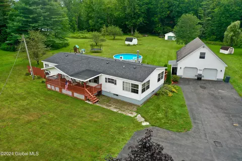 2425 County Highway 107, Amsterdam, NY 12010