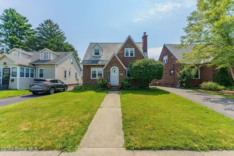 200 Sycamore St, Albany, NY 12209