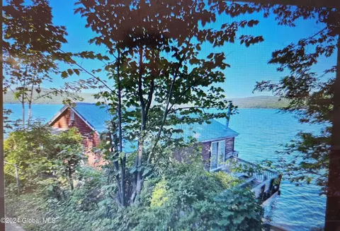 106 Badger Ln, Cooperstown, NY 13326