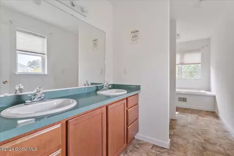 6 Heather Ln, Corinth, NY 12822 photo 16