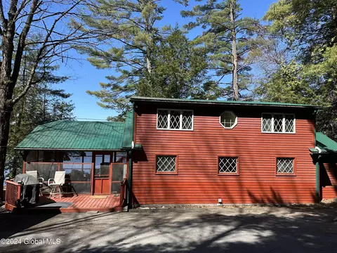 87 E Shore Dr, Chestertown, NY 12817