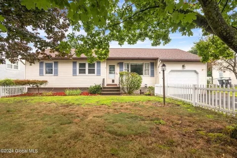 6 Smith Ave, Albany, NY 12205