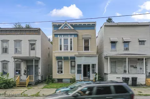 135 5th Ave, Troy, NY 12180