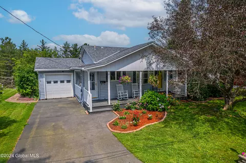 56 Fairmont Ave, Amsterdam, NY 12010