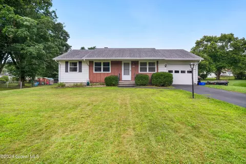 2023 Piney Point Rd, Troy, NY 12180