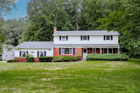 2 Ashley Dr, Ballston Lake, NY 12019