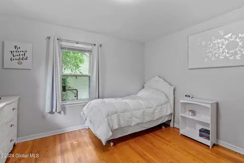 8 Silversmith Ln, Schenectady, NY 12306 photo 25