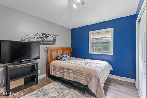 8 Silversmith Ln, Schenectady, NY 12306 photo 31