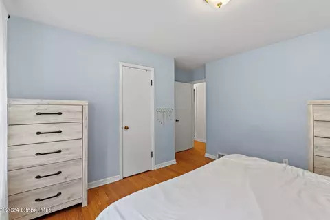 8 Silversmith Ln, Schenectady, NY 12306 photo 22