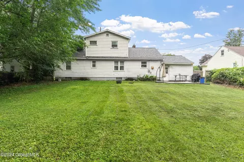 8 Silversmith Ln, Schenectady, NY 12306 photo 40
