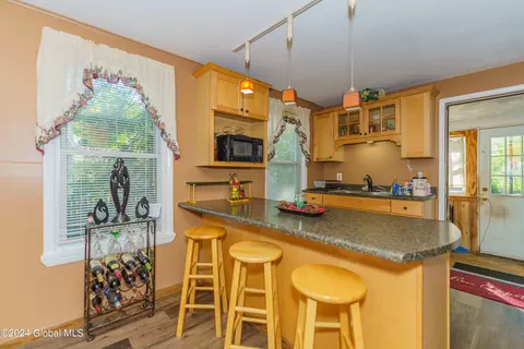 Kitchen - 6 Corlaer Ave, Schenectady, NY 12304 photo 2 of 5