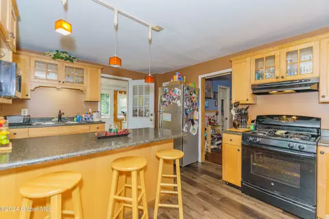 Kitchen - 6 Corlaer Ave, Schenectady, NY 12304 photo 1 of 5