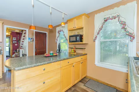 Kitchen - 6 Corlaer Ave, Schenectady, NY 12304 photo 3 of 5
