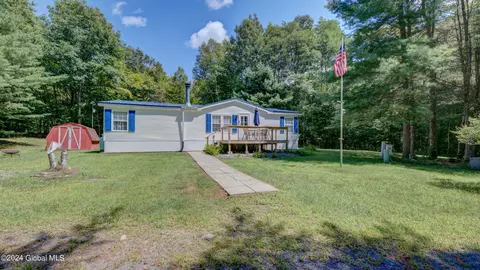 781 S Main St, Northville, NY 12134