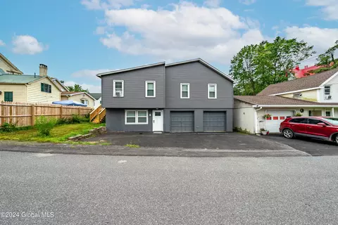 5 Blaisdell Ave, Coeymans, NY 12045
