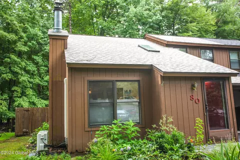 80 Arrow Wood Pl, Malta, NY 12020