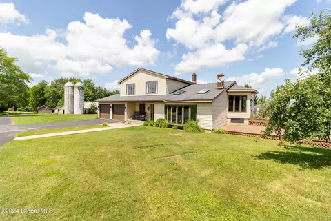 489 Pattersonville Rd, Amsterdam, NY 12010