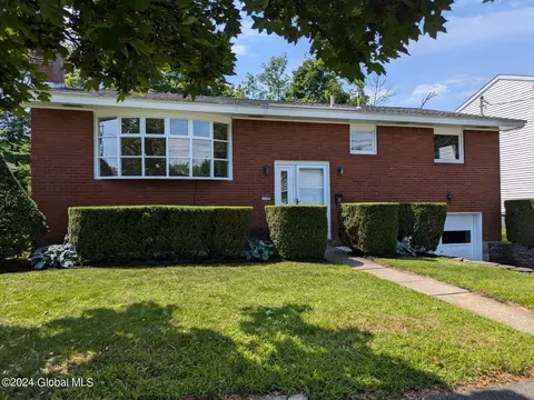 118 Kenosha St, Albany, NY 12209