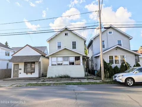 867 Main Ave, Schenectady, NY 12303