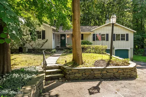 144 Menands Rd, Loudonville, NY 12211