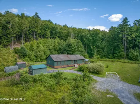 380 Valentine Pond Rd, Pottersville, NY 12860