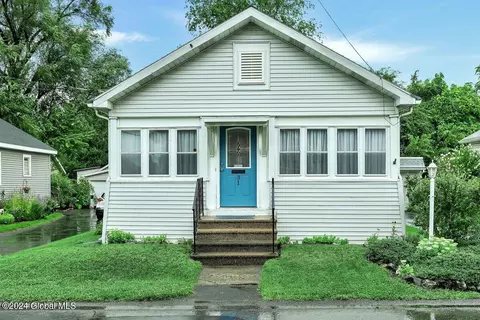 31 Frederick Ave, Albany, NY 12205