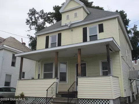 1021 Forest Rd, Schenectady, NY 12303