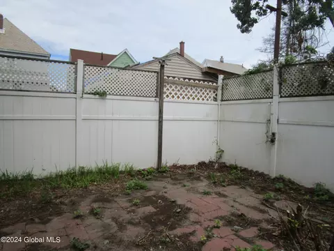 1021 Forest Rd, Schenectady, NY 12303 photo 9